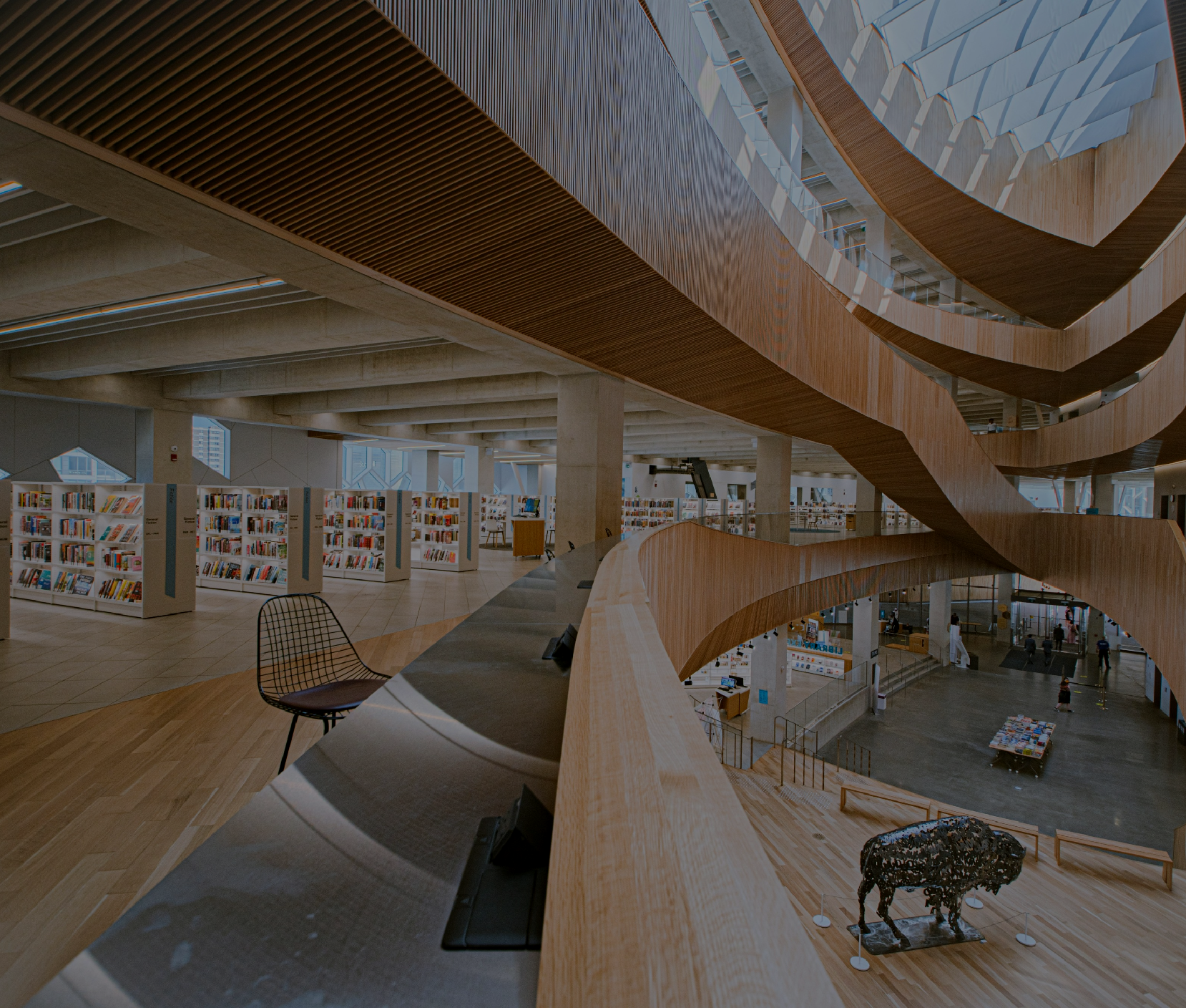 关键词：智慧园区，，，公共空间设计，，数字化场馆，，深圳市数矿科技;描述：深圳市数矿科技智慧园区解决方案中的现代化公共空间，，体现数字化场馆设计理念